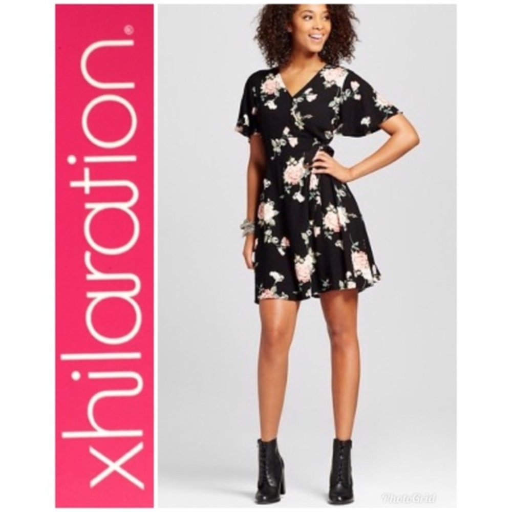 Black floral print, faux wrap, side tie, v-neck dress